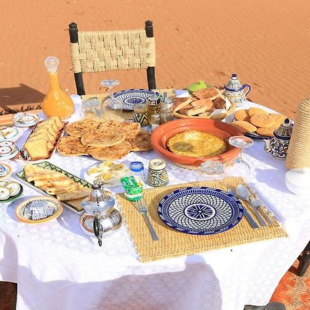 ホテル Sahara Relax Camps ザゴラ エクステリア 写真